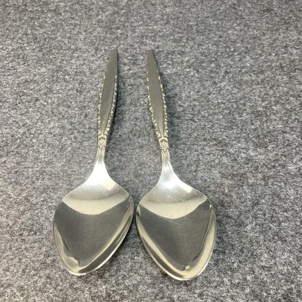 Set Of 2 Oneida VENETIA Solid Serving Spoons Tablespoon 8 5/8